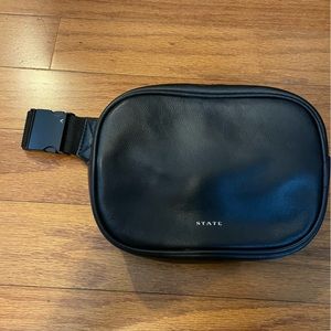 STATE Crosby Fanny pack, black leather, Used only once